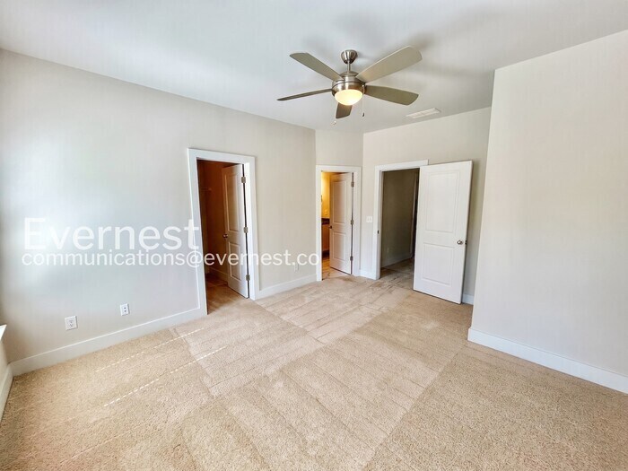Building Photo - 3783 Oxford Cir