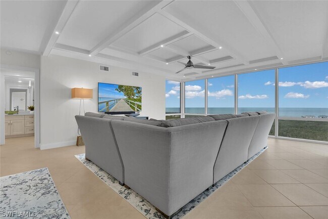 Building Photo - 7515 Pelican Bay Blvd