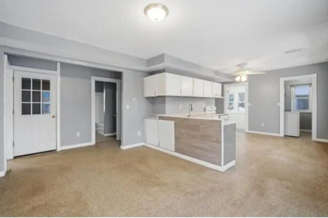 Building Photo - 884 Liberty St