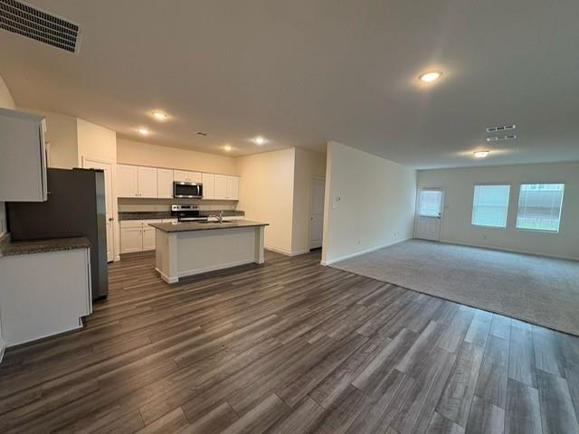 Building Photo - 408 Forest St