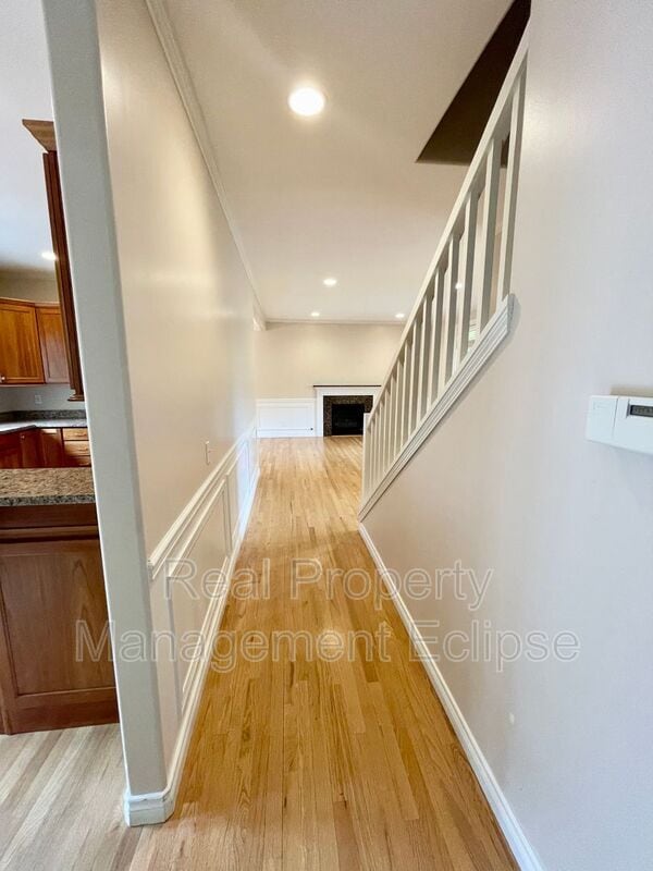 Building Photo - 315 N 155th St