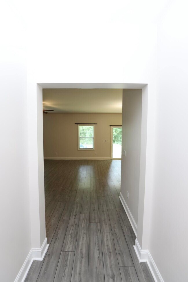 Building Photo - 870 Curlew Cir