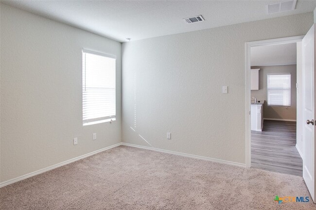 Building Photo - 1915 Chiffchaff