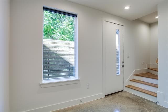 Building Photo - 4419 Cabell Dr