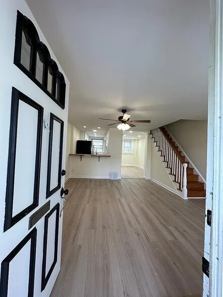 Building Photo - 8014 Williams Ave