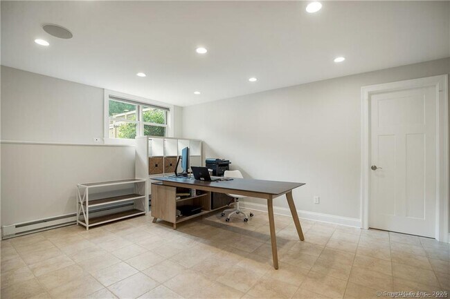 Building Photo - 7 Nappa Dr