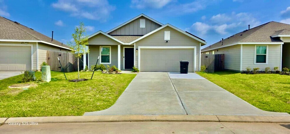 Primary Photo - 22807 Prairie Dog Rd