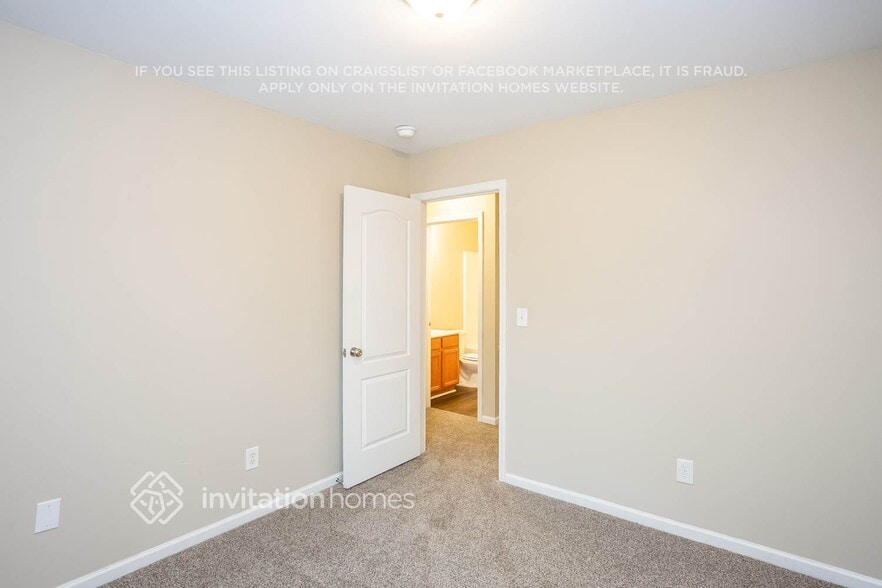 Building Photo - 109 Newport Dr