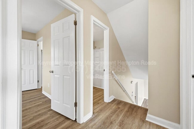 Building Photo - 211 Madrid Dr