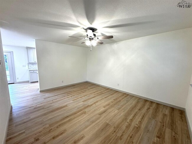 Building Photo - 5220 St Helena Dr