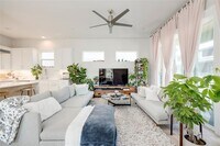Building Photo - 5002 Pecan Springs Rd