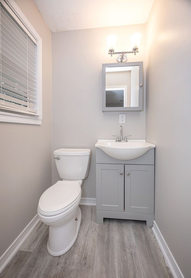 Building Photo - Charming Home in the Heart of Ocean Springs!