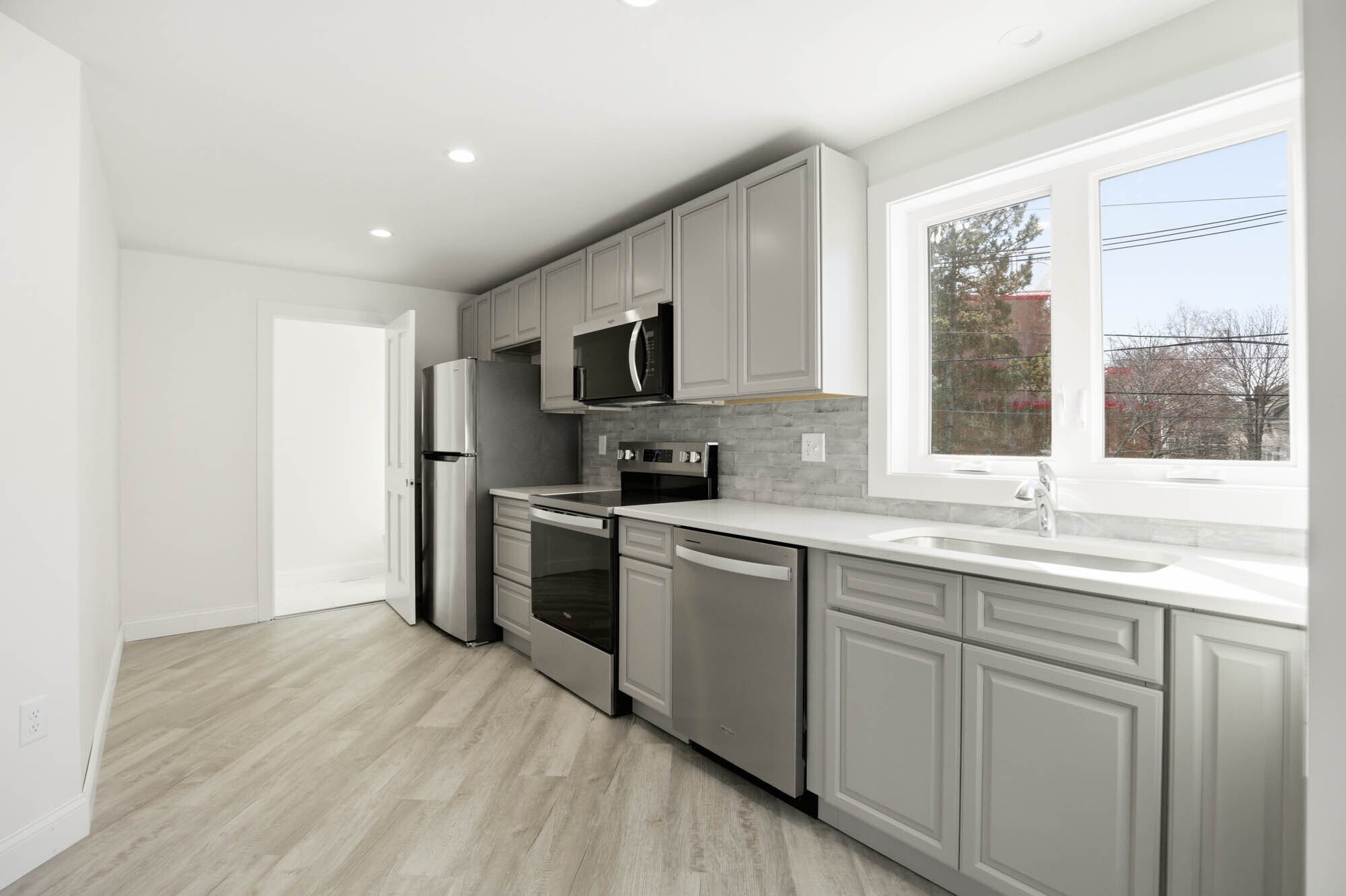 Building Photo - 23 Blake St