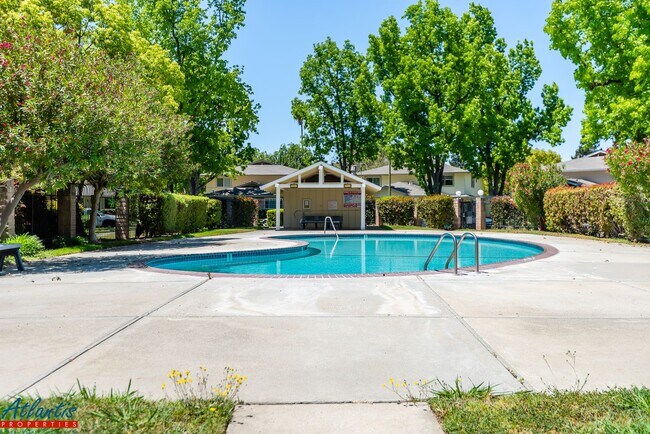 Building Photo - Cambrian Condo | Central A/C | Prime Location