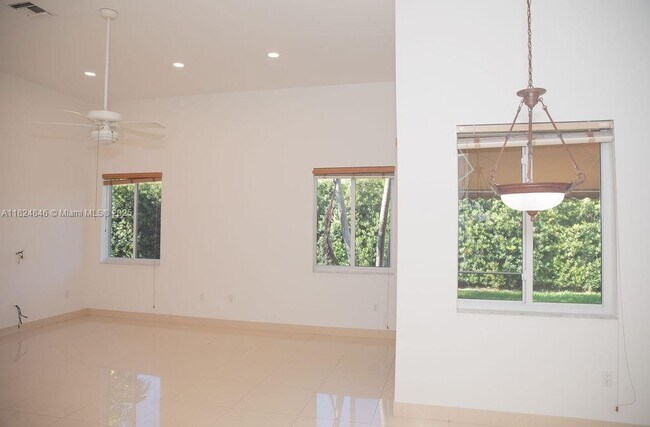 Building Photo - 8464 SW 138th St