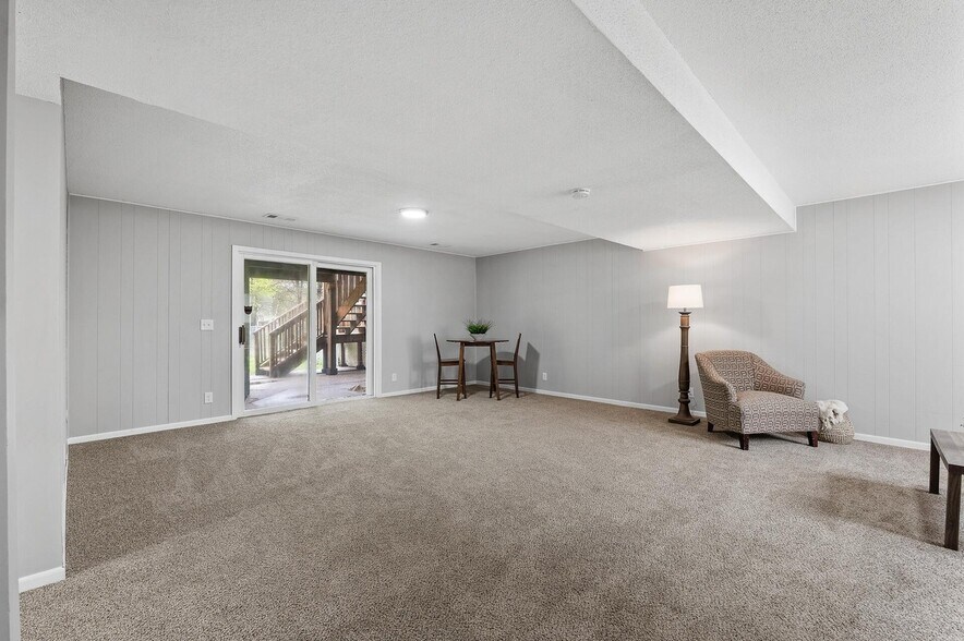 Building Photo - 5801 Covington Ter