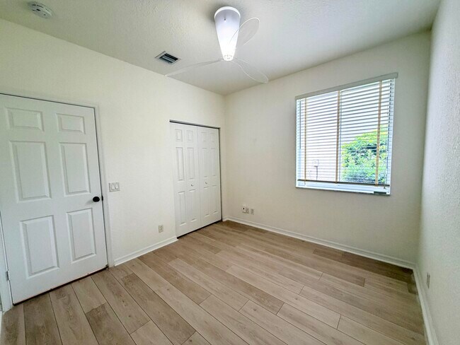 Building Photo - 673 Conservation Dr