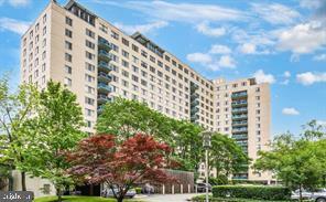 Building Photo - 10401 Grosvenor Pl