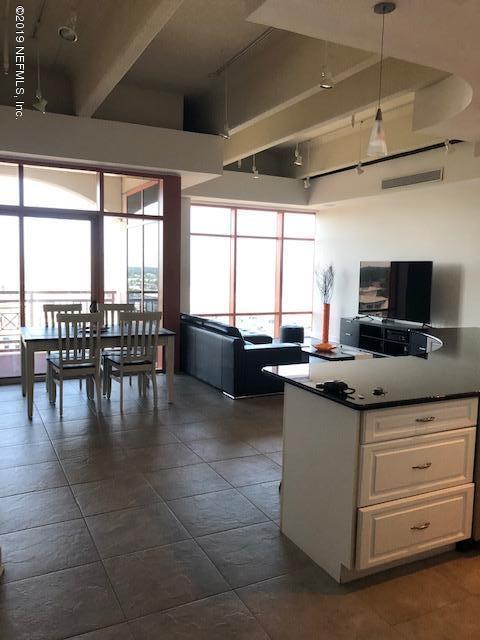 Building Photo - 320 1st St N