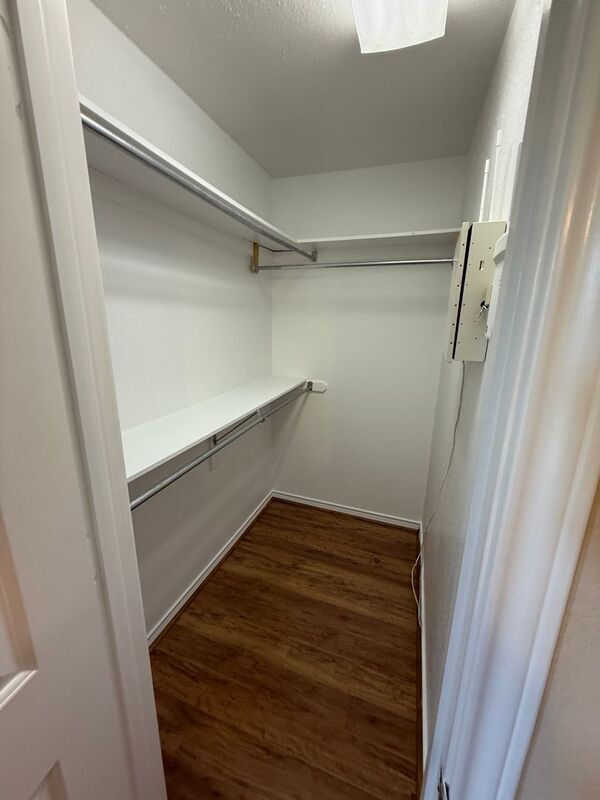 Building Photo - 406 Provincetown Ln