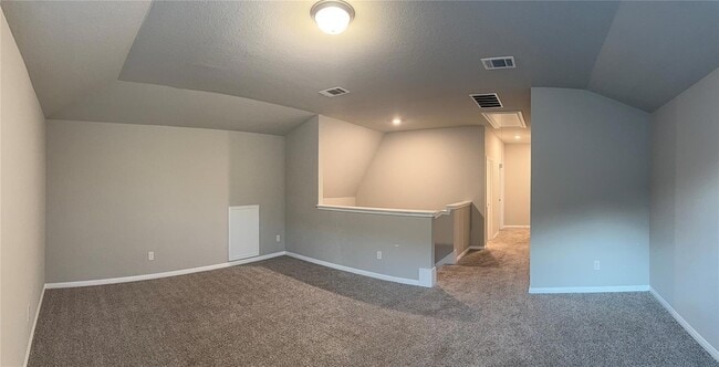 Building Photo - 104 Osier Pass