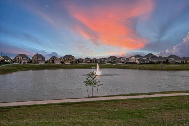 Building Photo - 24211 Buckbrush Ln