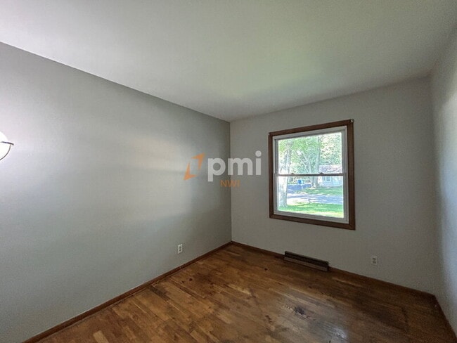 Building Photo - 601 S 20th St
