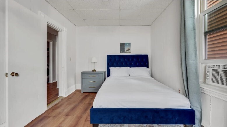 Building Photo - 823 Dorchester Ave