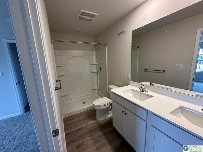 Building Photo - 1253 Susan Cir