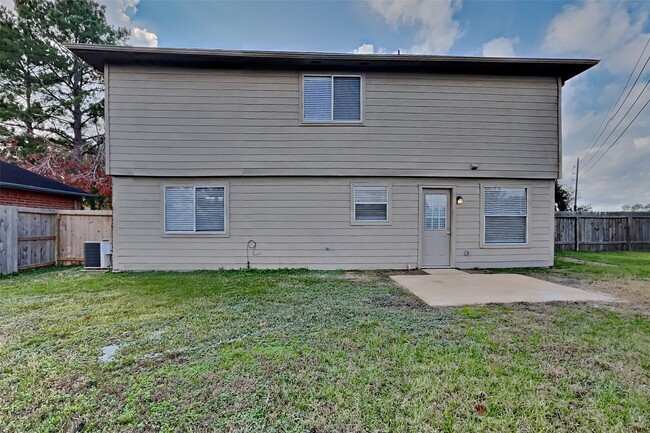 Building Photo - 10834 Glenora Dr