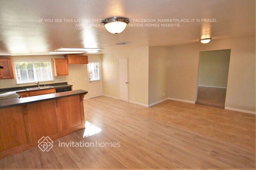 Building Photo - 1330 Campus Ave