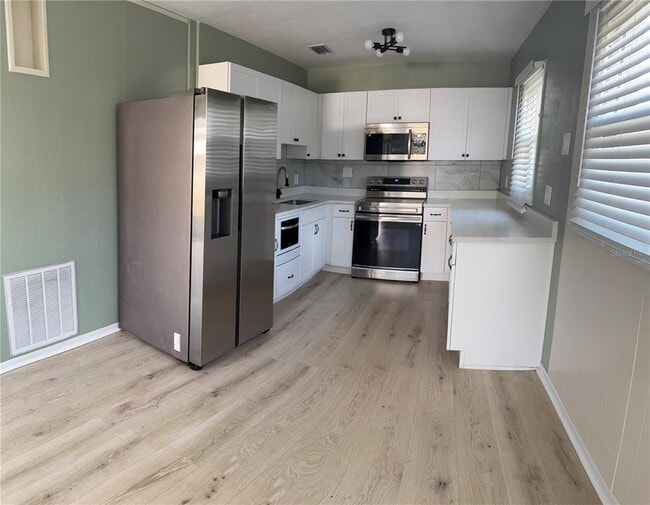 Building Photo - 7661 18th Way N