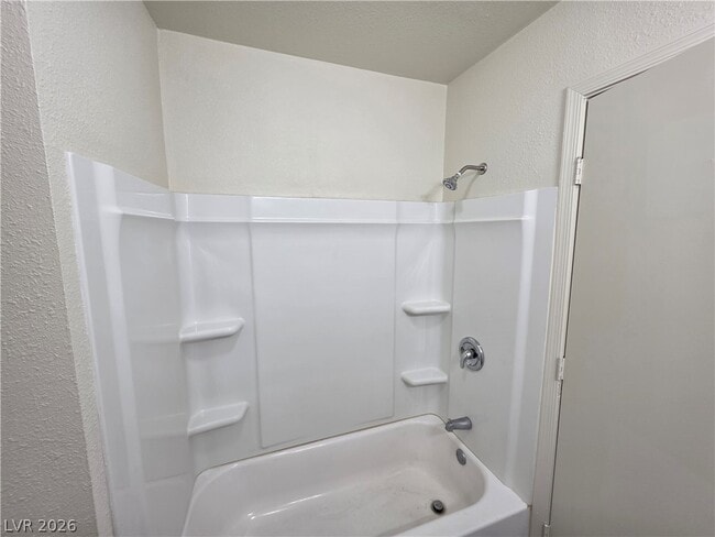 Building Photo - 3412 Townhouse Dr