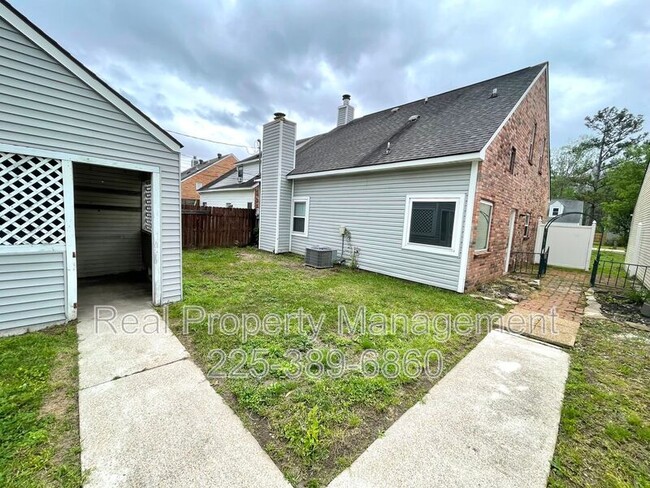 Building Photo - 1530 Lila St
