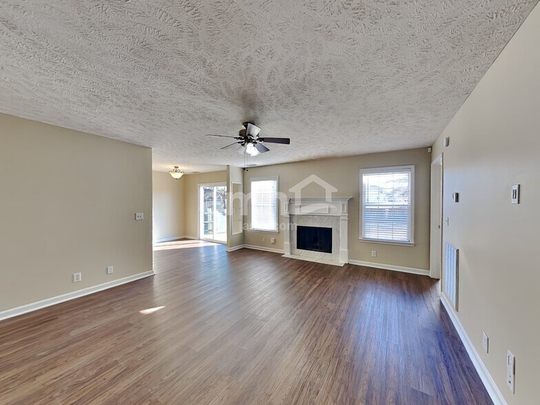 Building Photo - 803 Buckhaven Dr