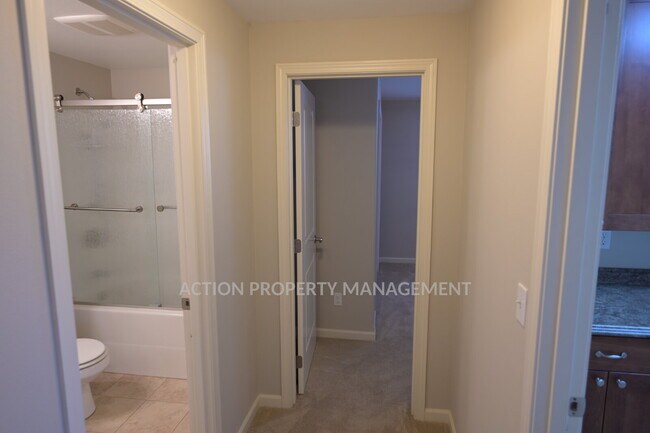 Building Photo - 3 bed 2 bath in Jennies Meadow, Sequim