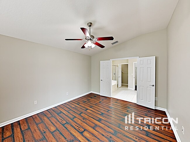 Building Photo - 806 Sea Holly Dr