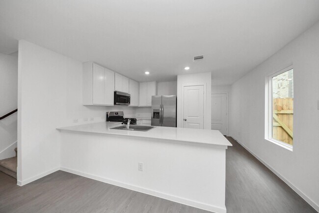 Building Photo - 13507 Sonali Springs Dr