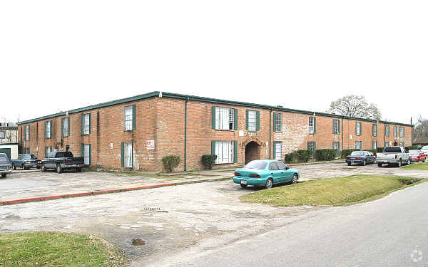 Building Photo - Rose Garden Apartments