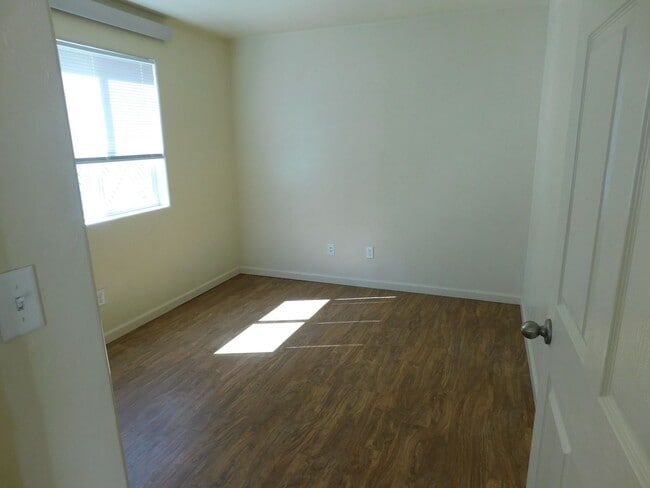 Building Photo - 1304 North 16th Street