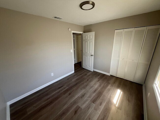 Building Photo - 4909 Mehaffey Ct
