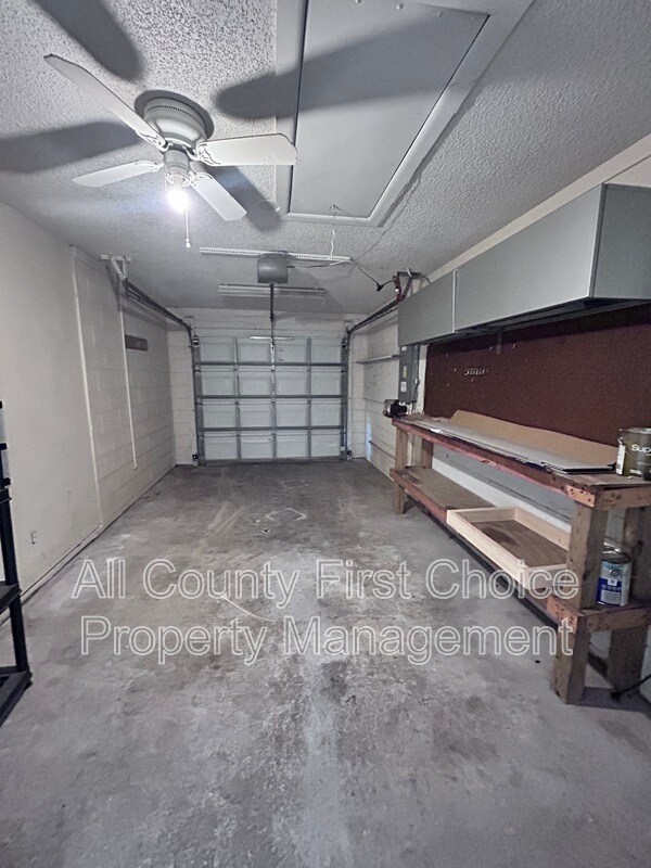 Building Photo - 12733 Gorda Cir E