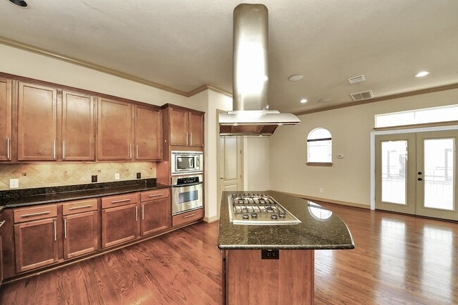 Building Photo - 5711 Kiam St