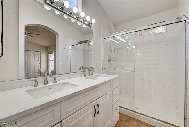 Building Photo - 9845 Lenox Crest Pl
