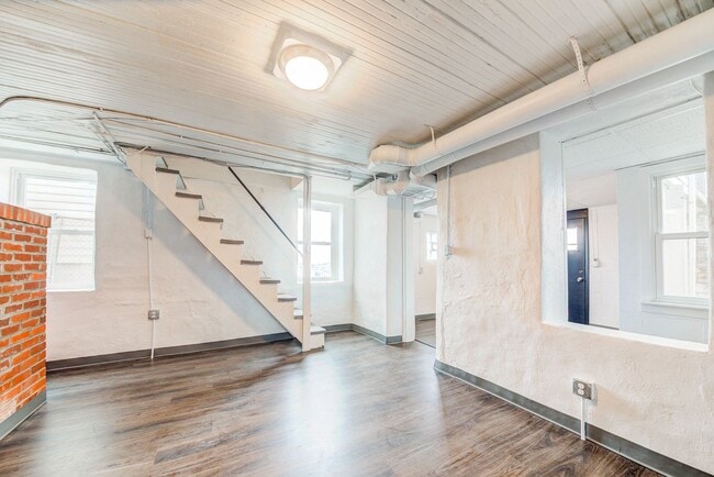 Building Photo - 9 Renwick St