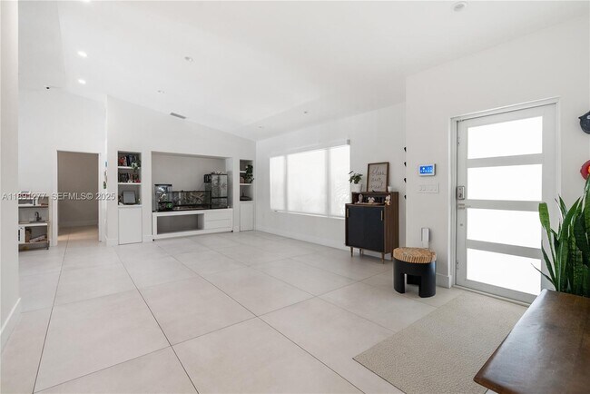 Building Photo - 7705 SW 171st Terrace