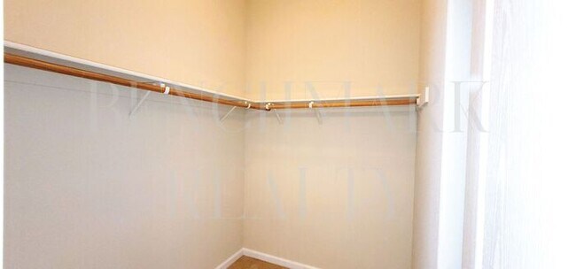 Building Photo - Beautiful 3 bedroom 2 bath plus 2 car garage in Damonte Ranch with New Carpet & Paint