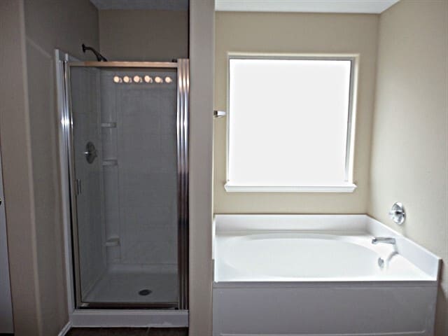Building Photo - 18227 Thicket Grove Rd