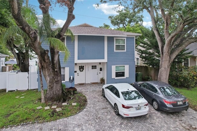 Building Photo - 2405 W Stroud Ave