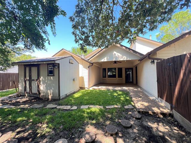 Building Photo - 1720 Plummer Dr